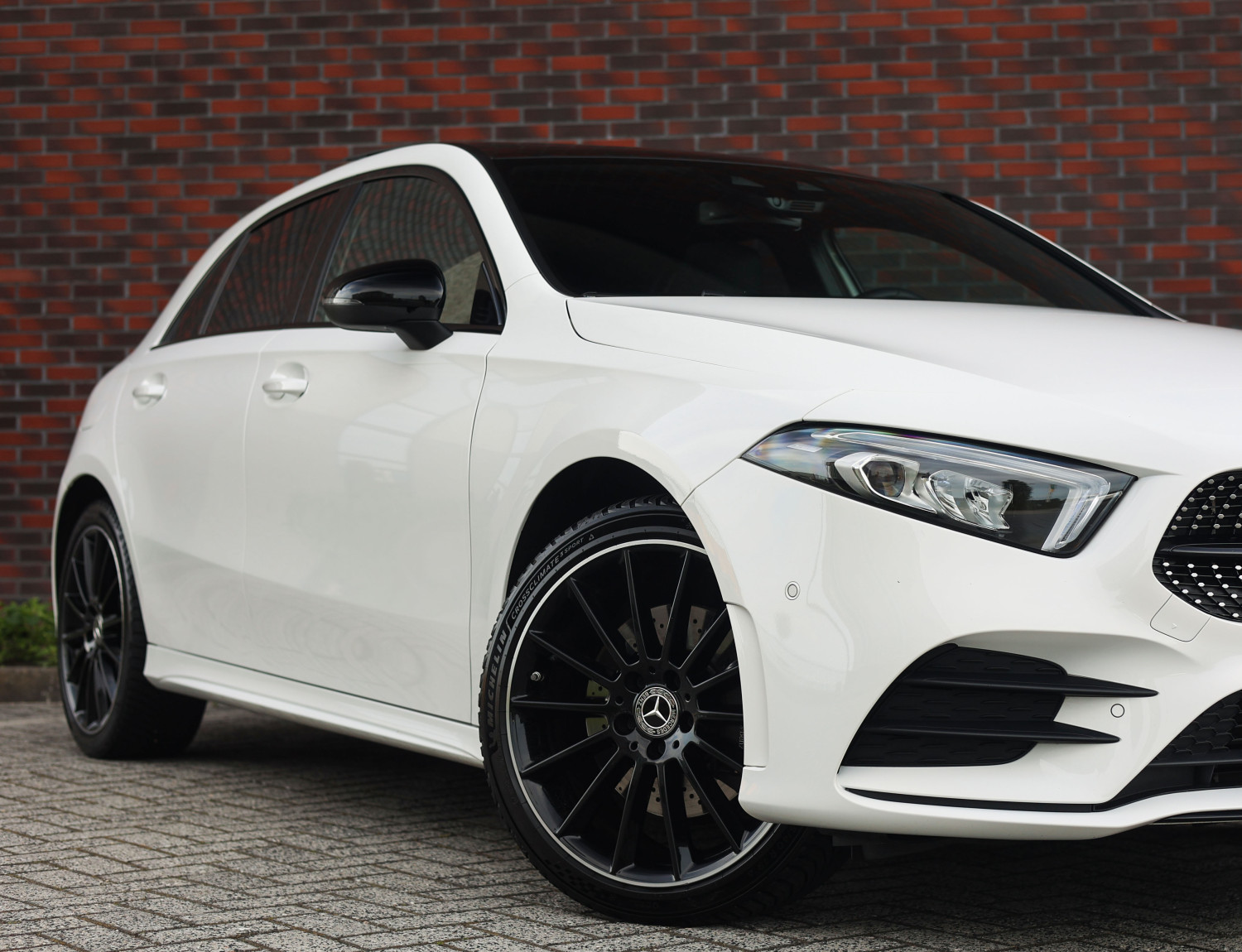 Mercedes-Benz A-Klasse 250 e AMG Line