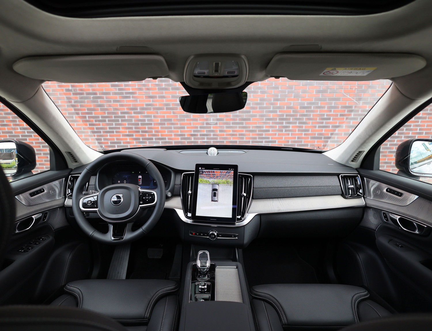 Volvo XC90 T8 AWD Ultra Dark