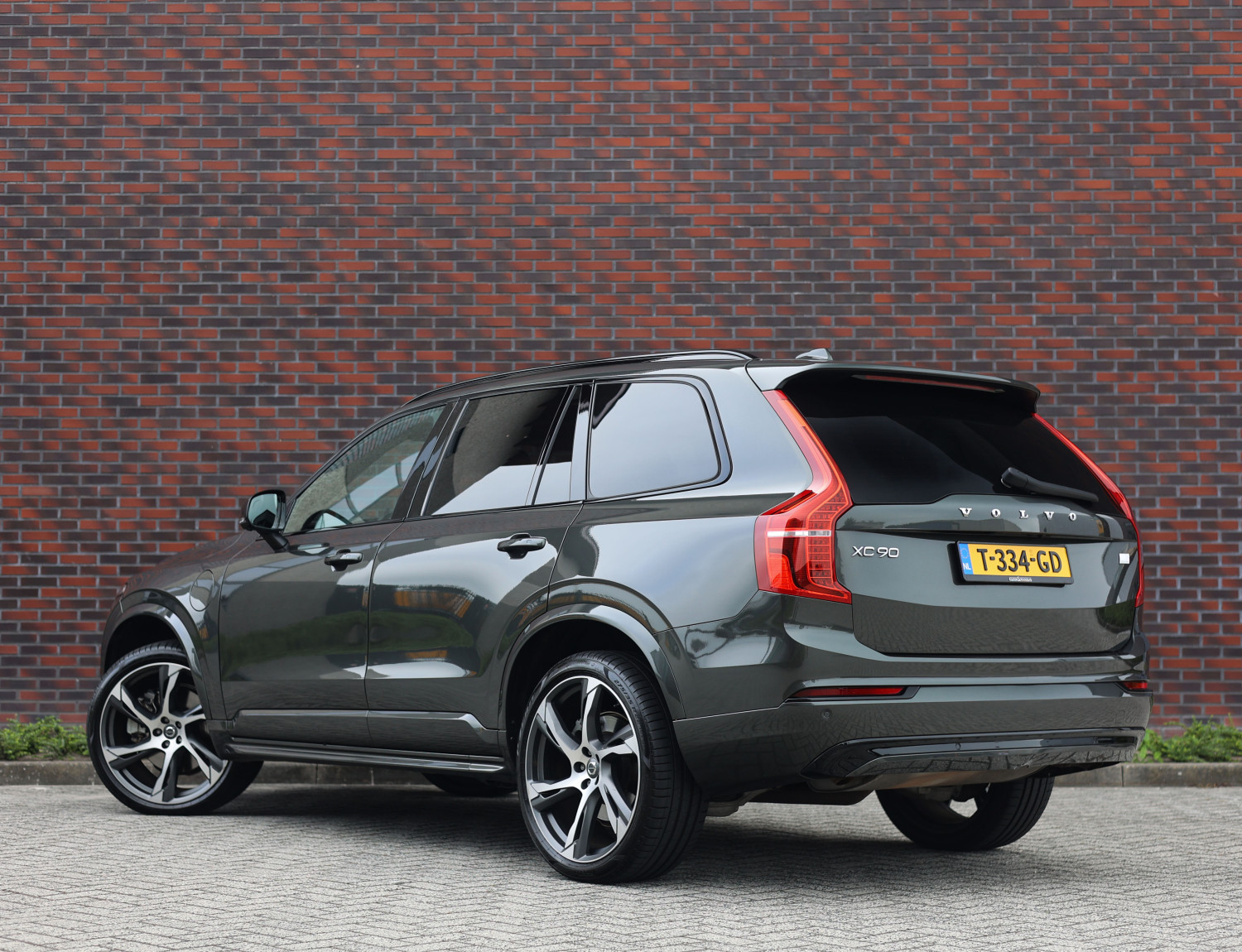 Volvo XC90 T8 Recharge AWD R-Design