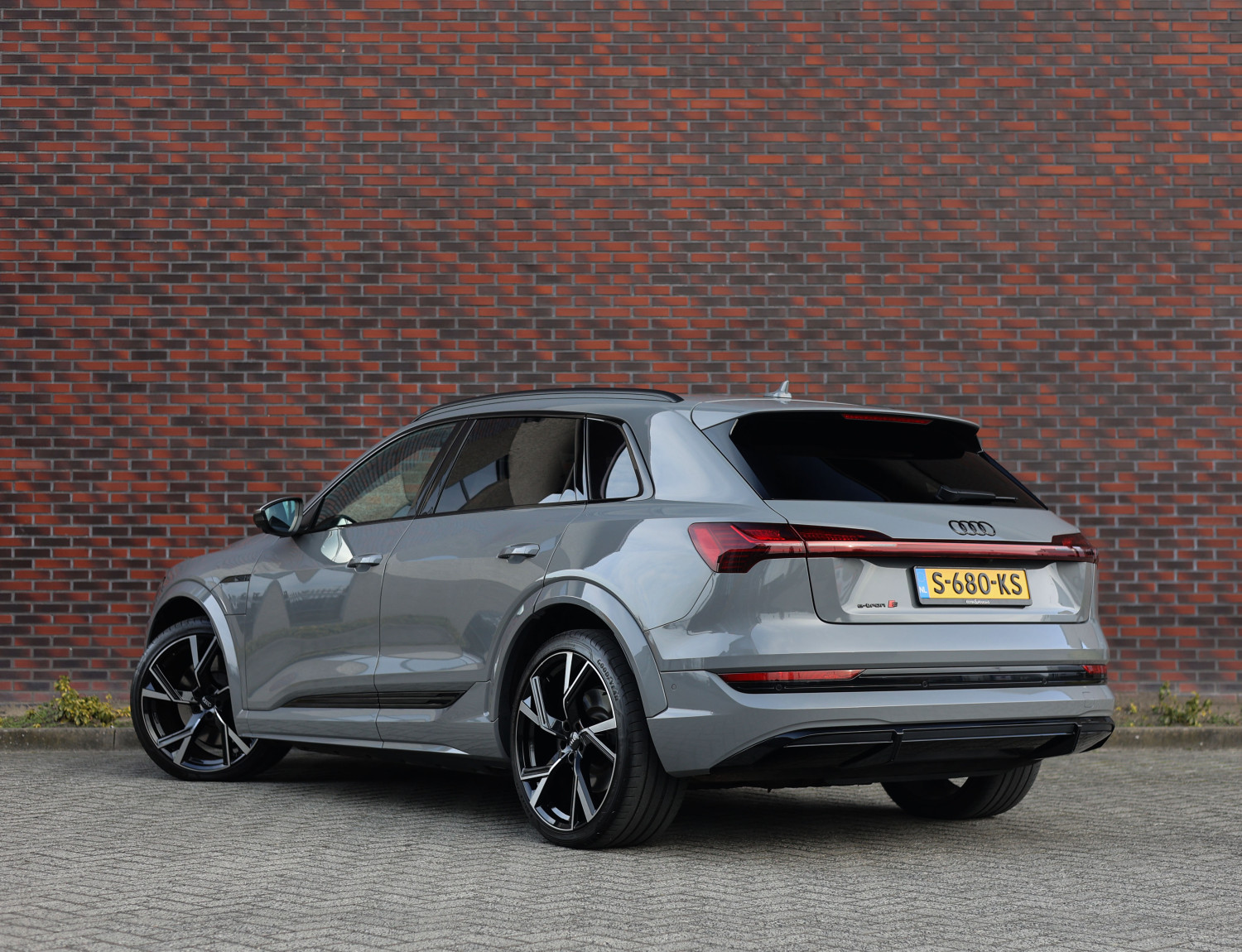 Audi e-tron S quattro 95 kWh