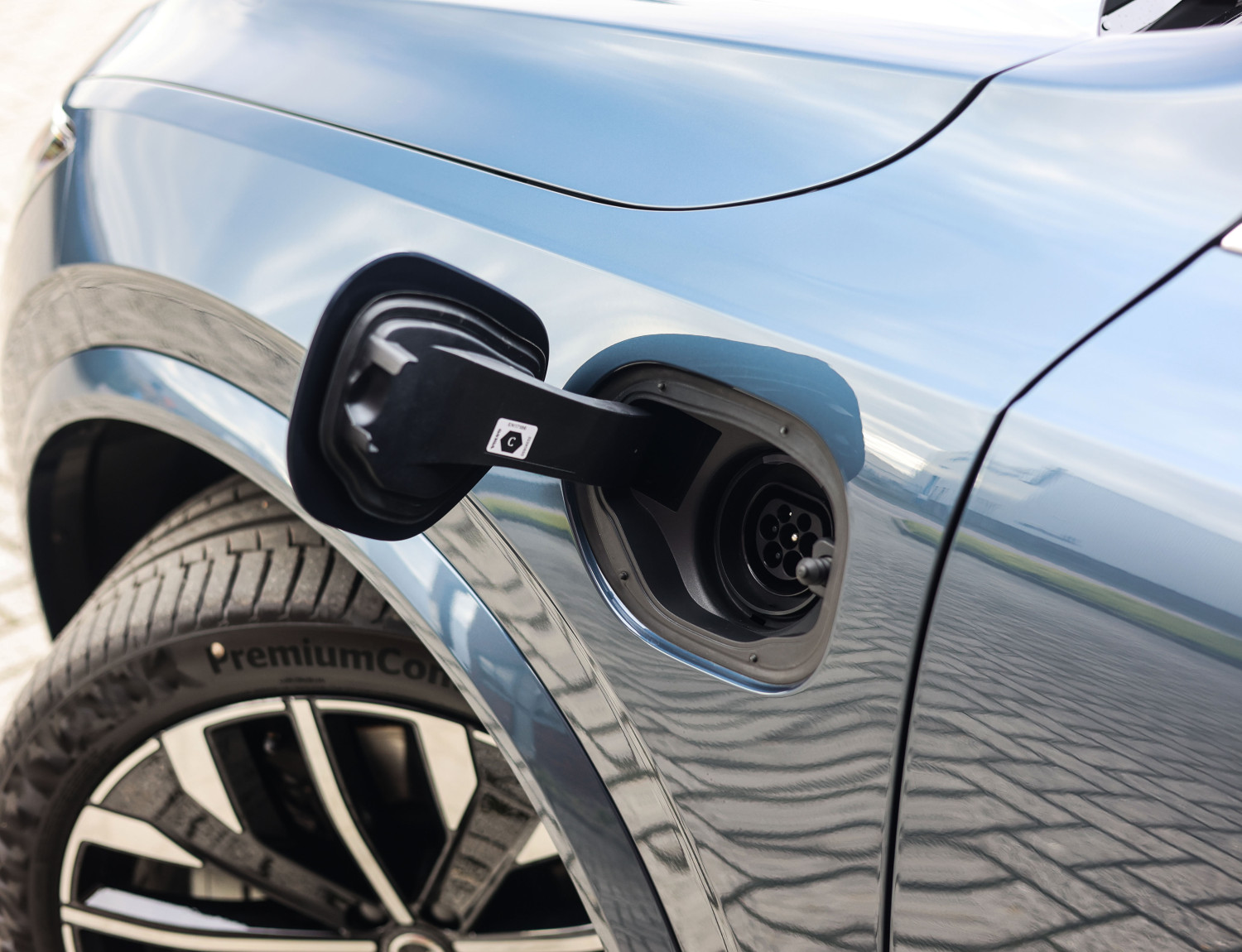 Volvo XC90 T8 AWD Ultra Bright