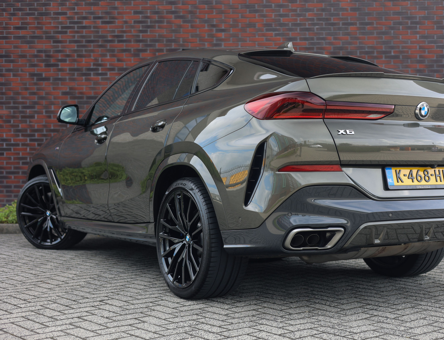 BMW X6 M50i High Executive BMW X6 M50i High Executive
