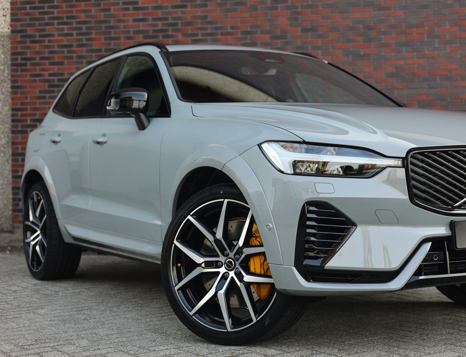 Volvo XC60 T8 AWD Polestar Engineered