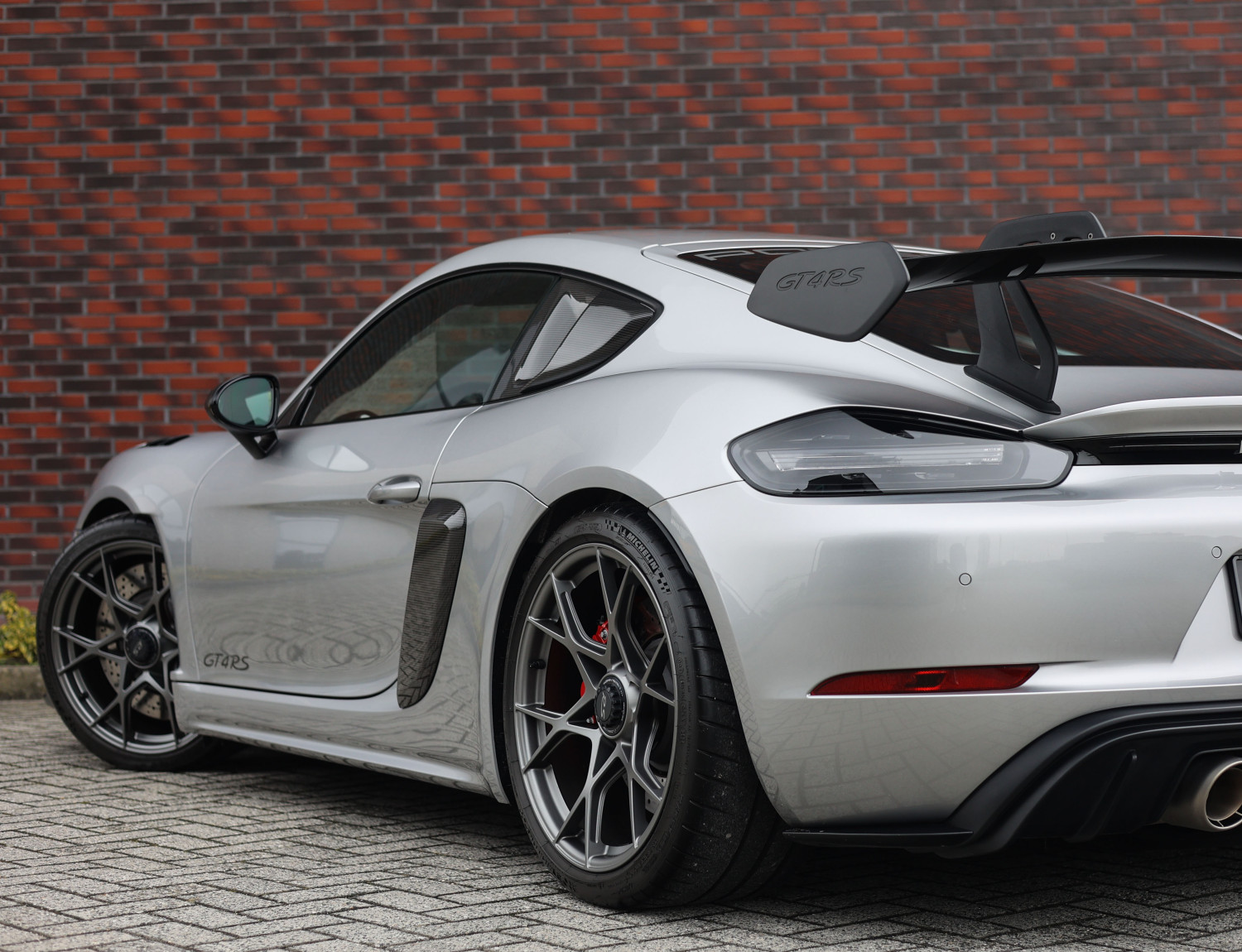 Porsche 718 Cayman GT4 RS