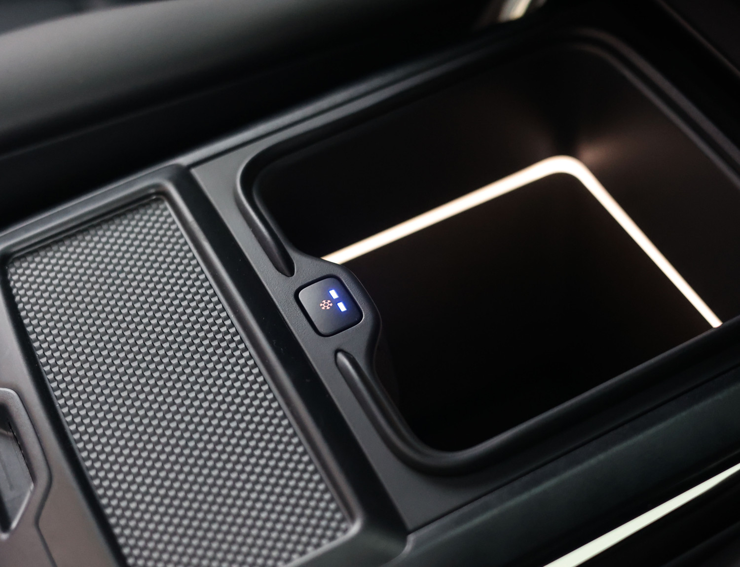 Land Rover Range Rover Sport P550e Autobiography