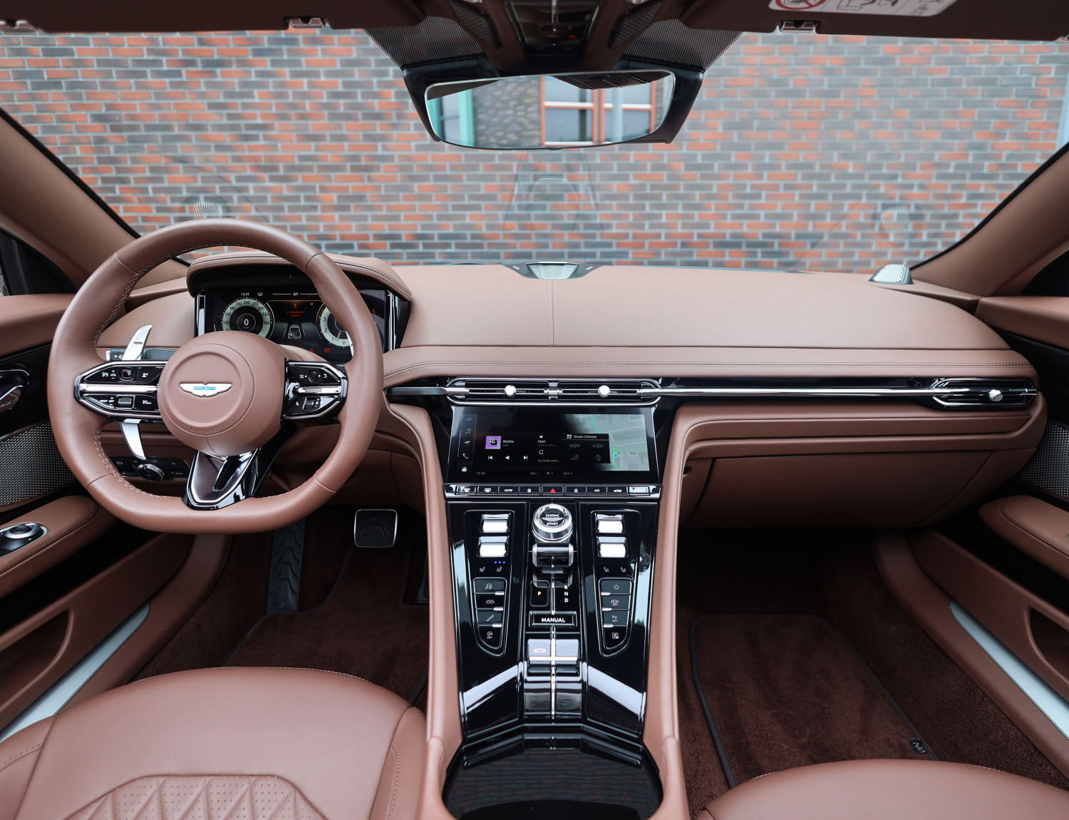 Aston Martin DB12 Volante 4.0 V8
