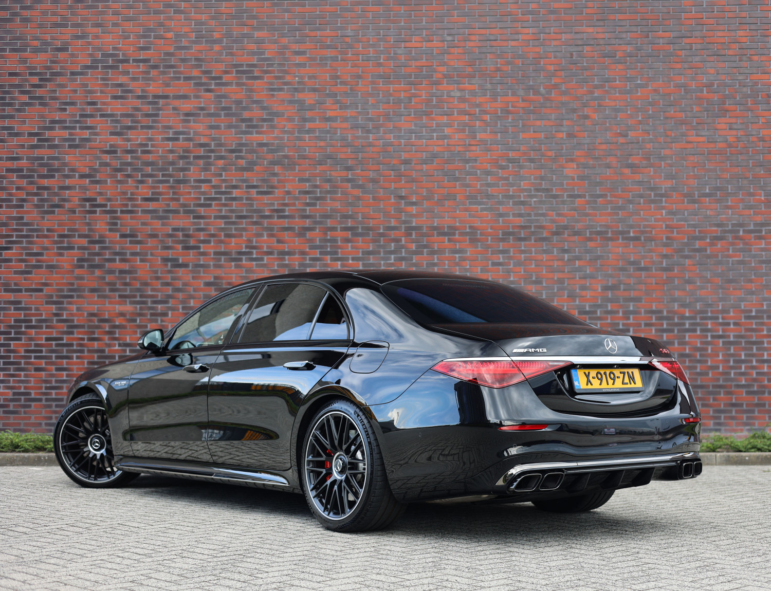 Mercedes-Benz S-Klasse AMG S63 E Performance