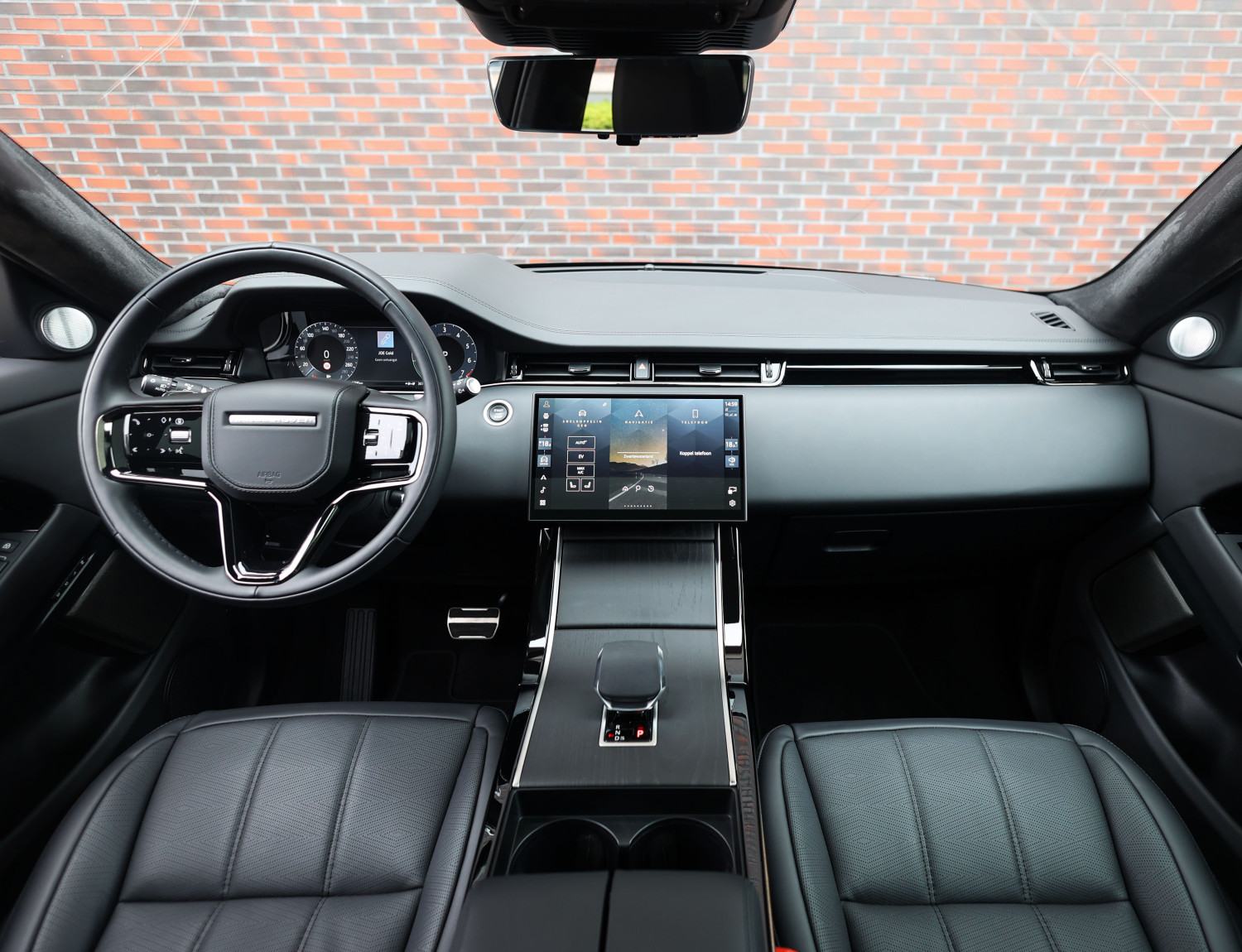 Land Rover Range Rover Evoque P270e Autobiography