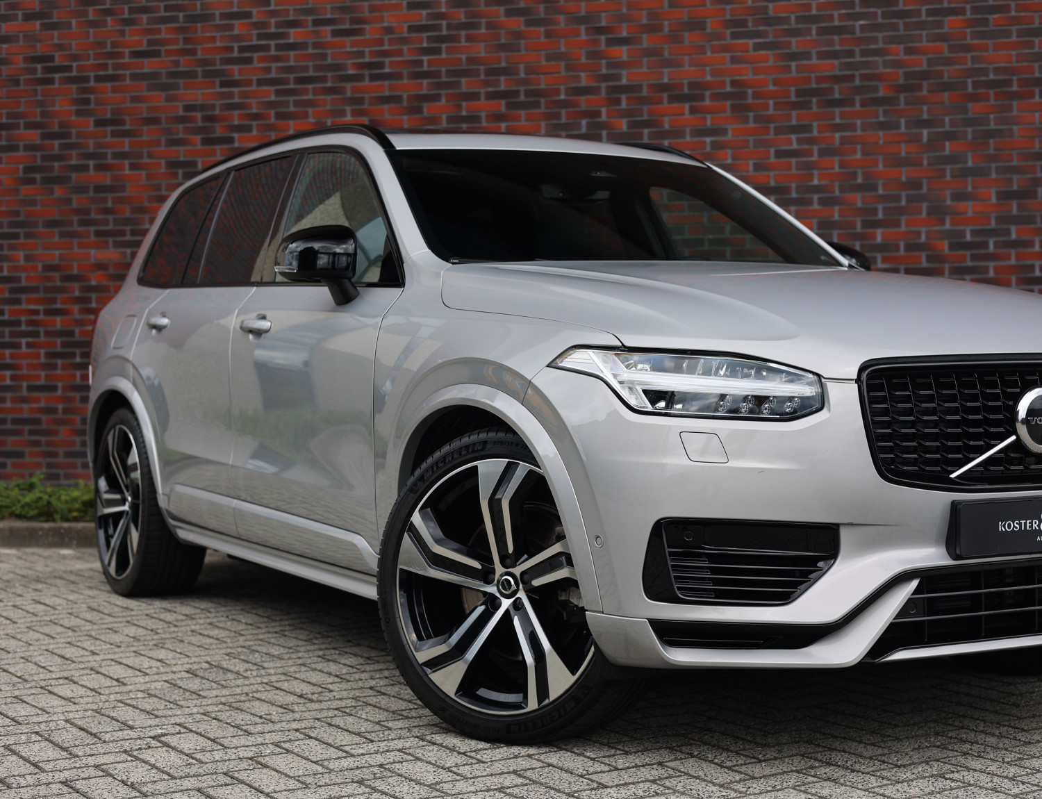 Volvo XC90 T8 AWD Ultimate Dark
