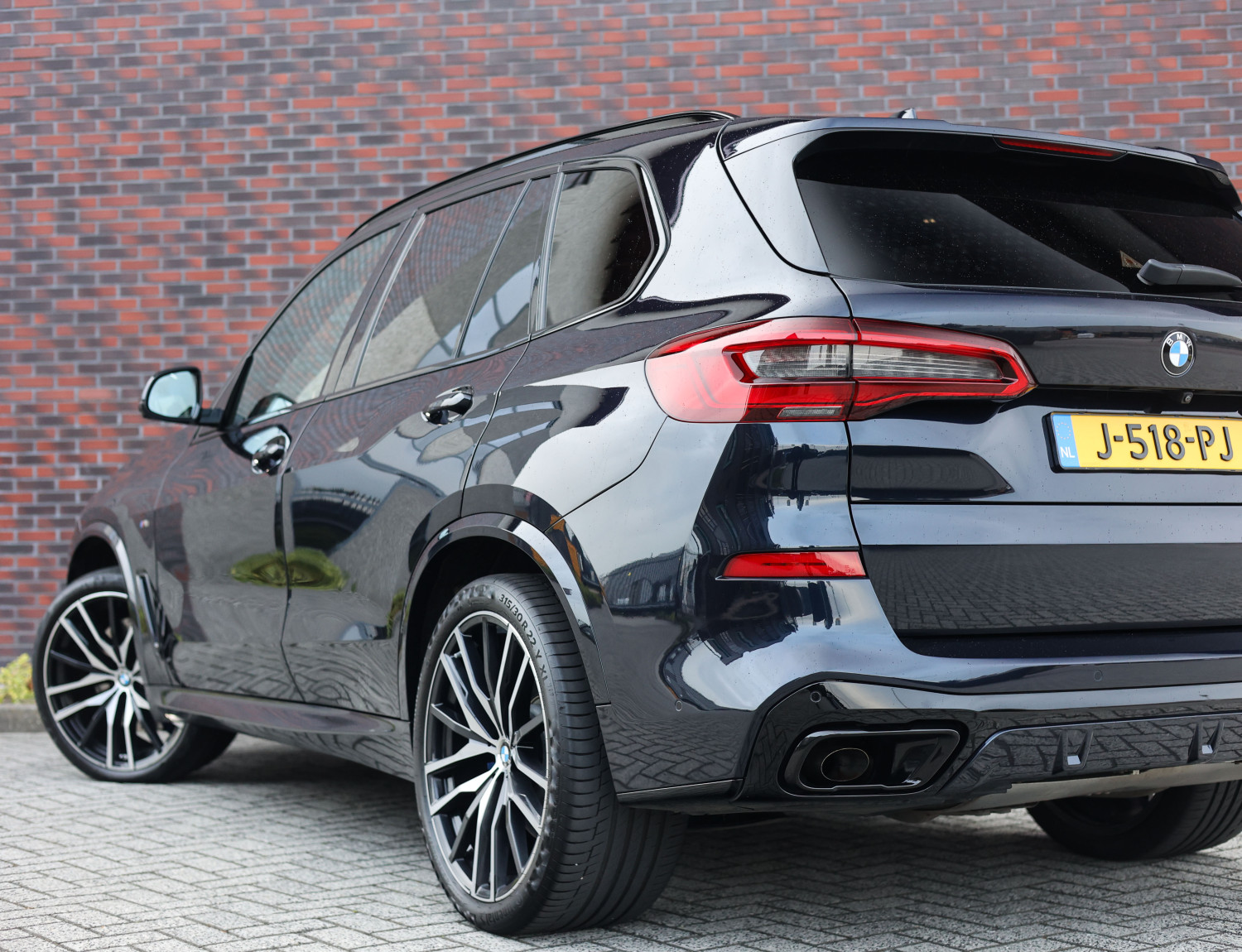 BMW X5 M50d High Executive BMW X5 M50d High Executive