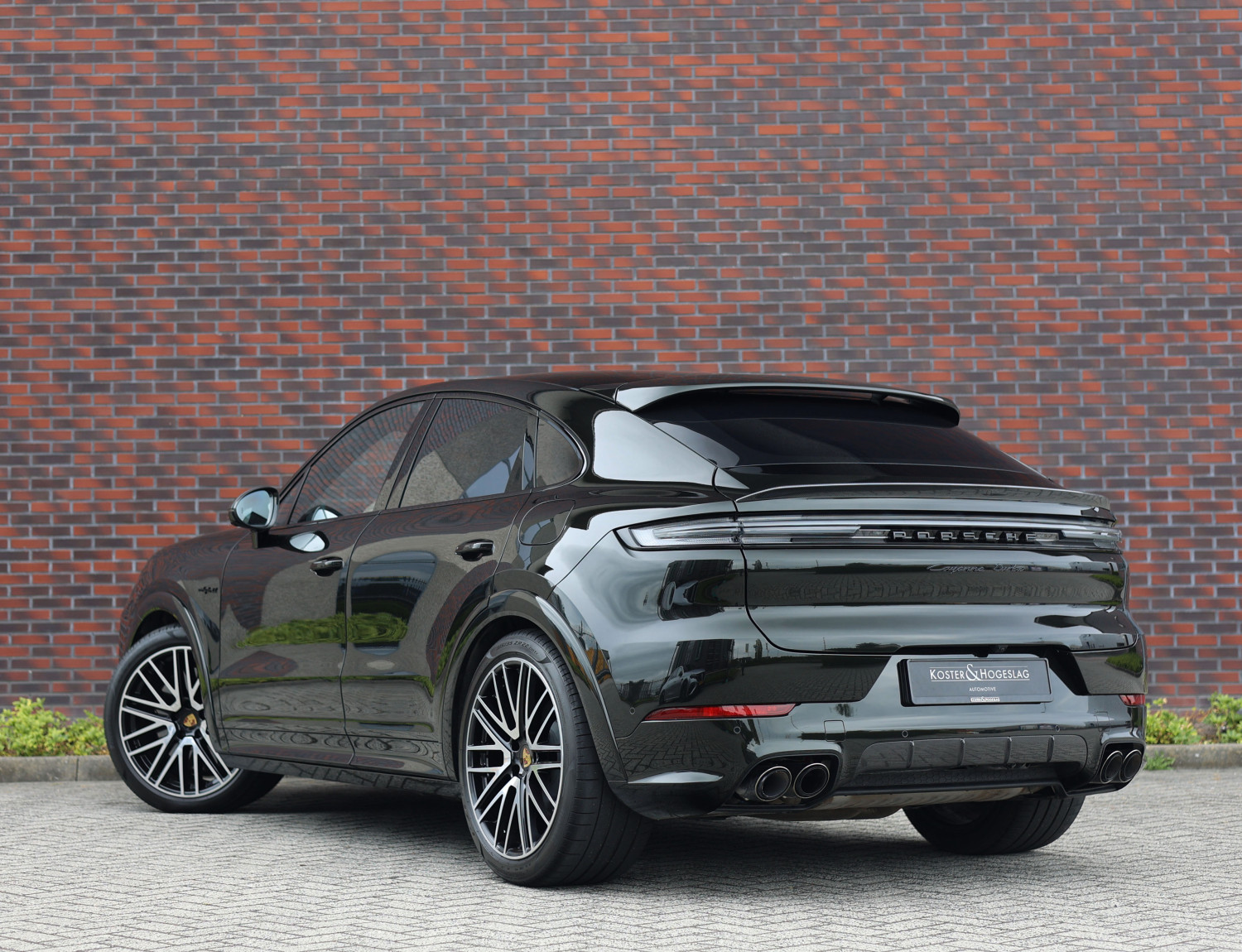 Porsche Cayenne Coupé 4.0 Turbo E-Hybrid Porsche Cayenne Coupé 4.0 Turbo E-Hybrid