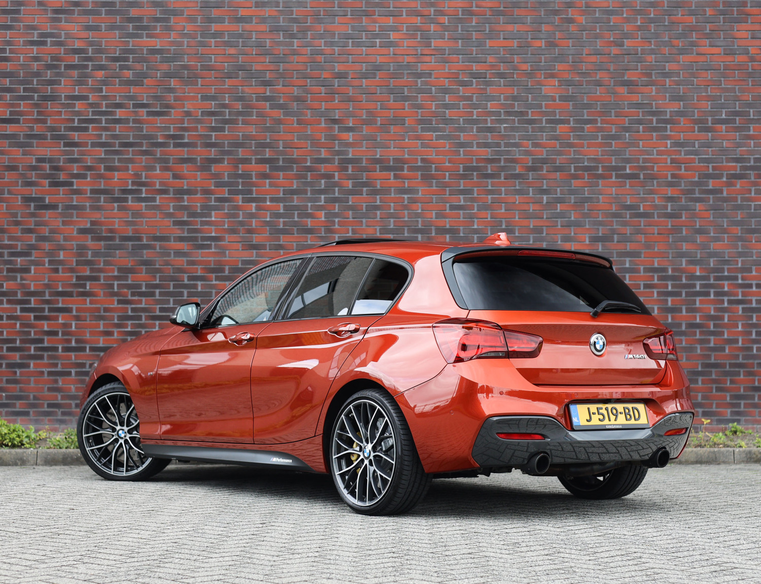 BMW 1-serie M140i Edition Shadow Executive BMW 1-serie M140i Edition Shadow Executive