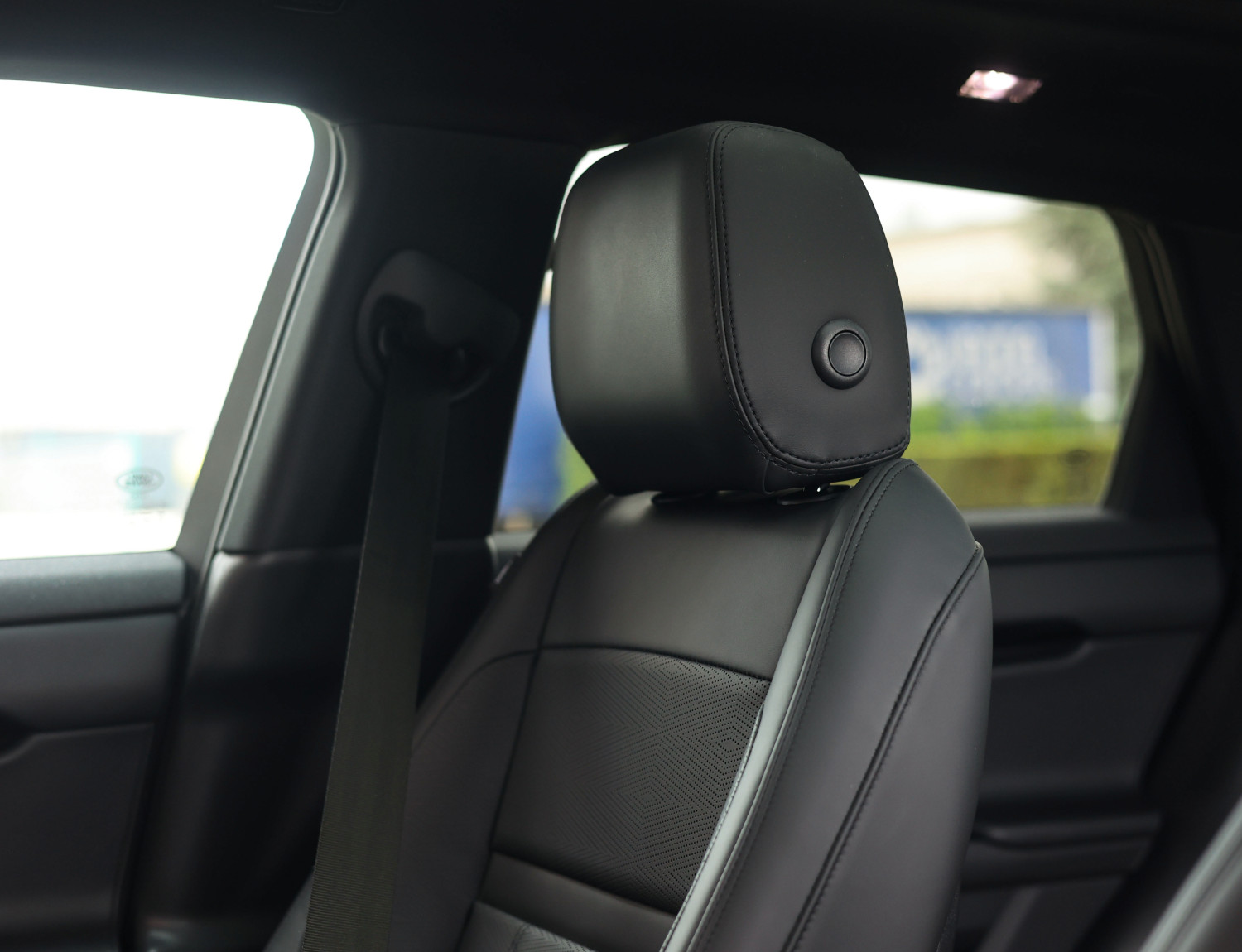 Land Rover Range Rover Evoque P300e Dynamic HSE
