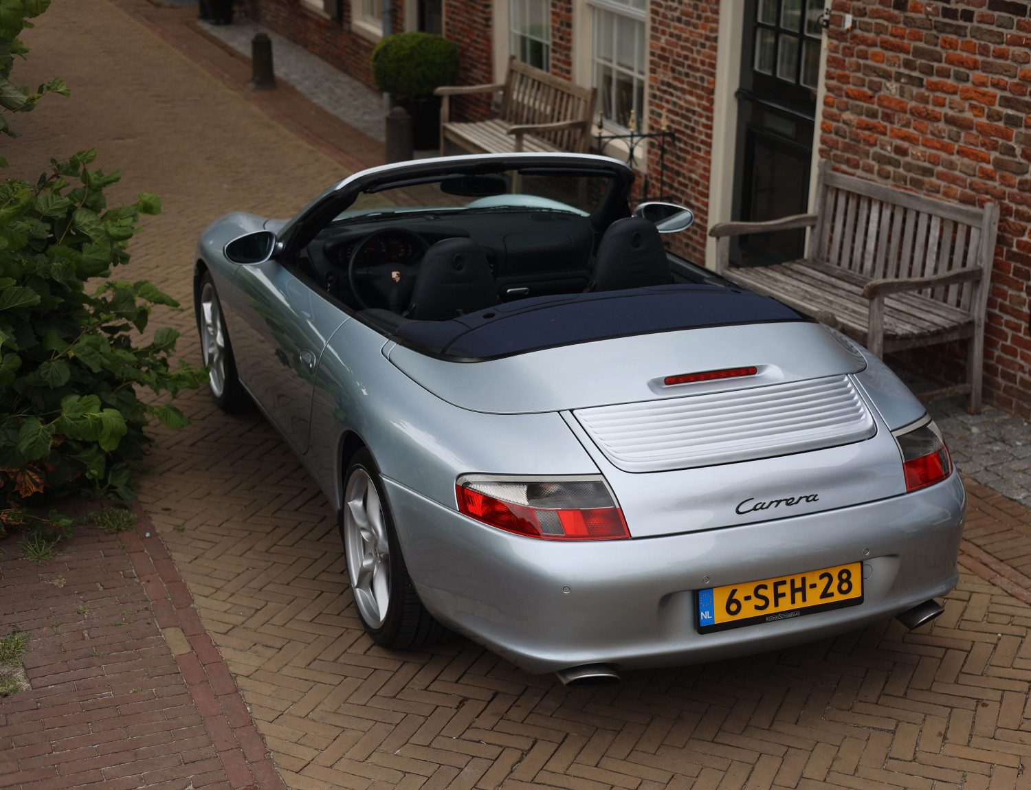 Porsche 911 Cabrio 3.6 Carrera Porsche 911 Cabrio 3.6 Carrera