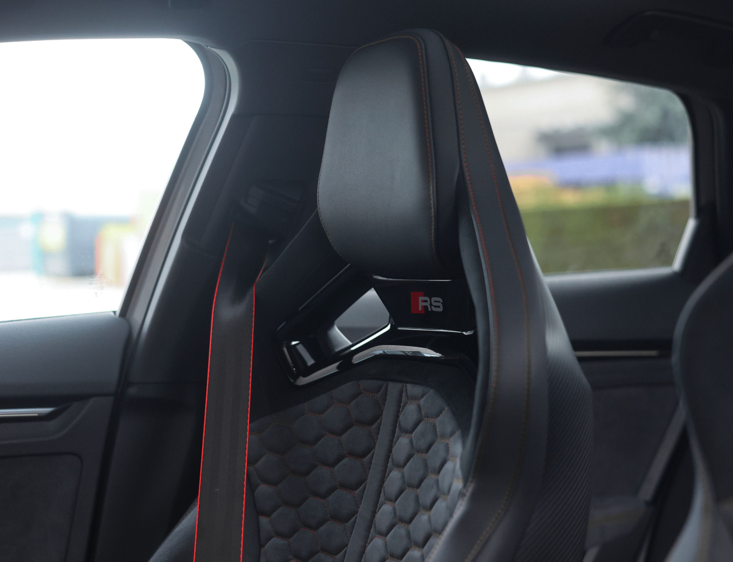 Audi RS3 Sportback 2.5 TFSI Quattro Audi RS3 Sportback 2.5 TFSI Quattro