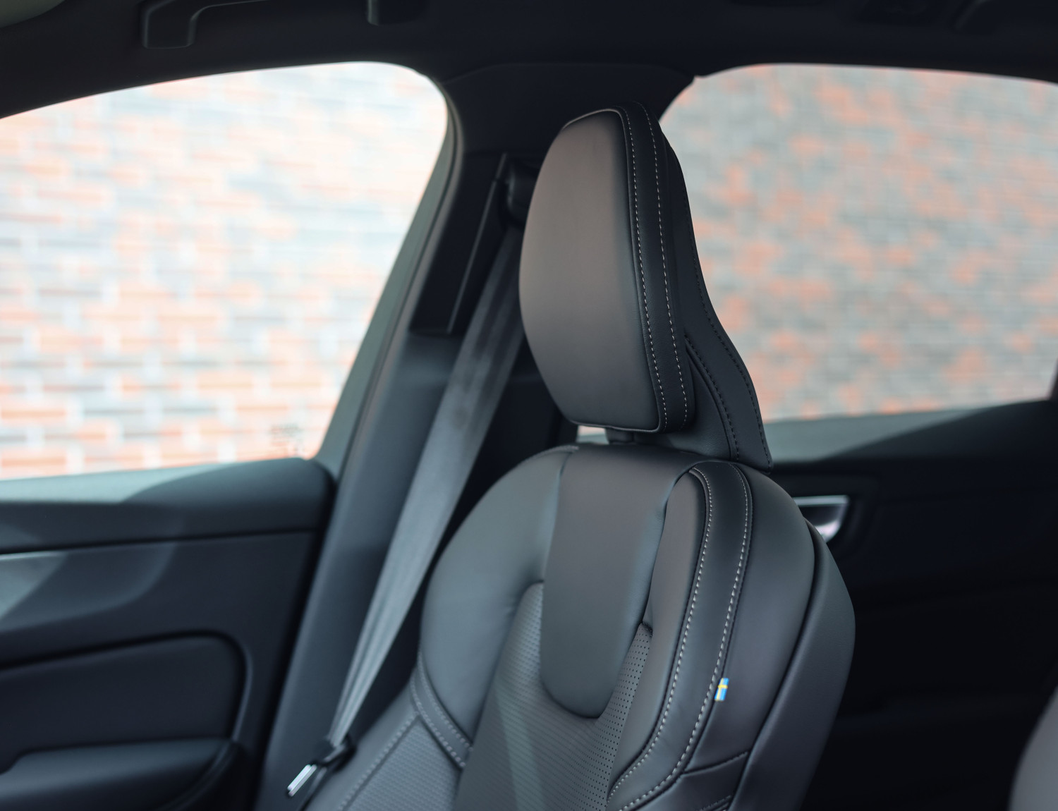 Volvo XC60 T8 AWD Ultra Black Edition