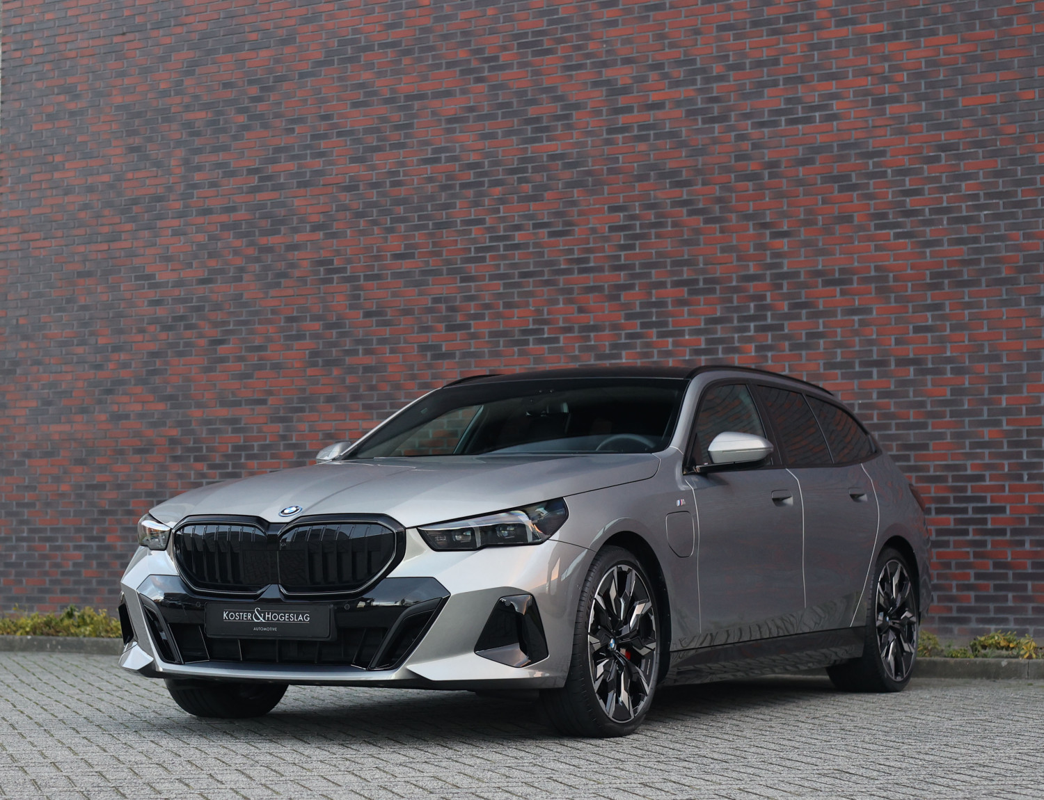 BMW 5 Serie Touring 550e xDrive