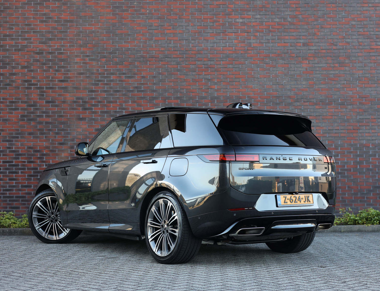 Land Rover Range Rover Sport P460e Dynamic HSE Land Rover Range Rover Sport P460e Dynamic HSE