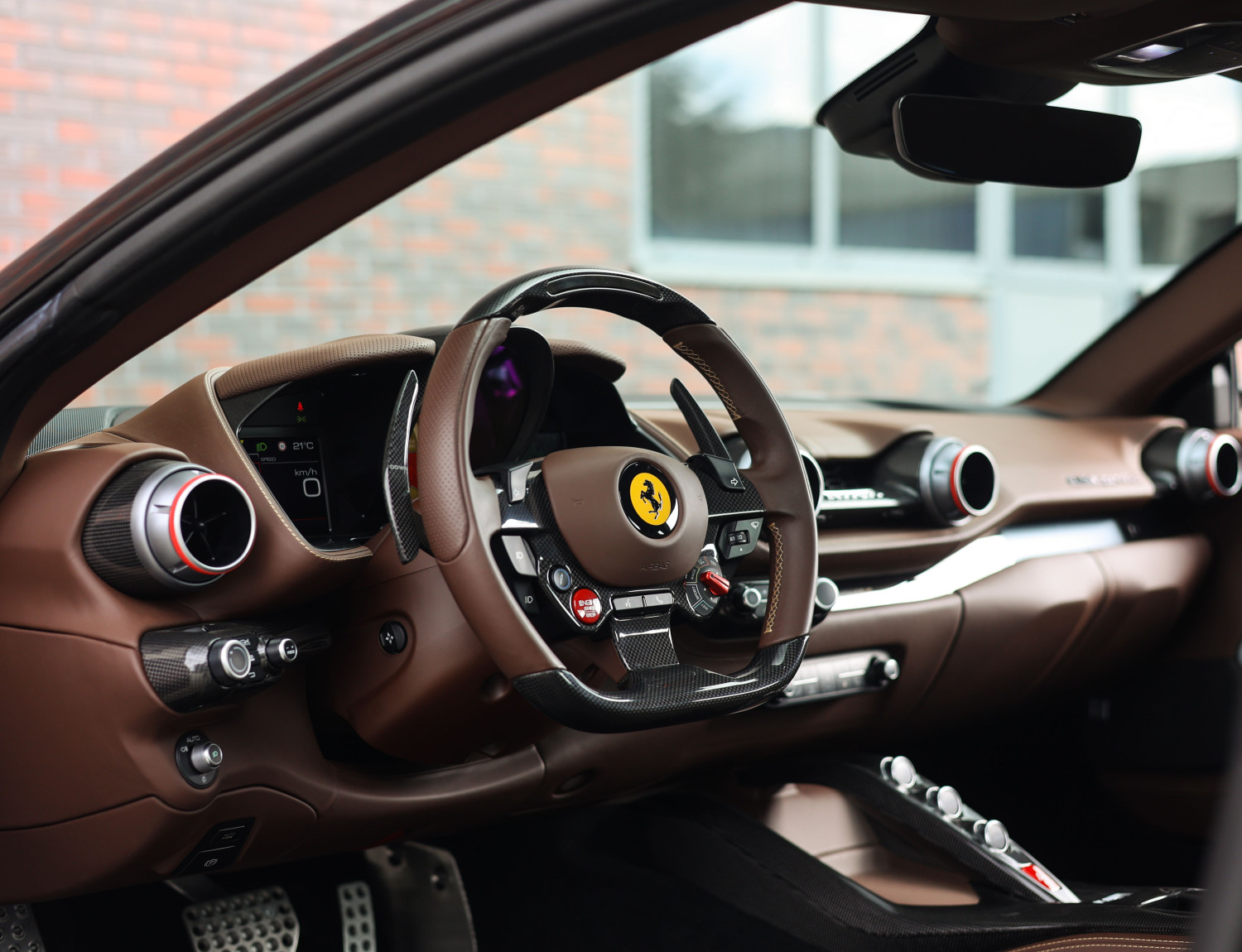 Ferrari 812 6.5 V12 Superfast HELE