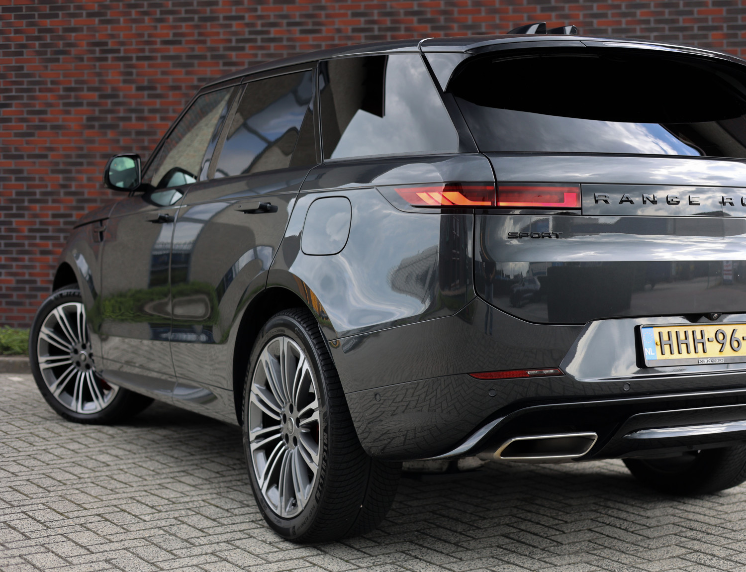 Land Rover Range Rover Sport P460e Dynamic SE