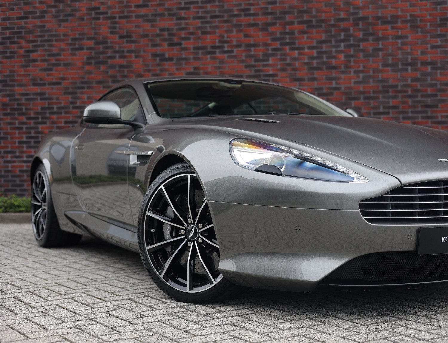 Aston Martin DB9 5.9 V12 GT