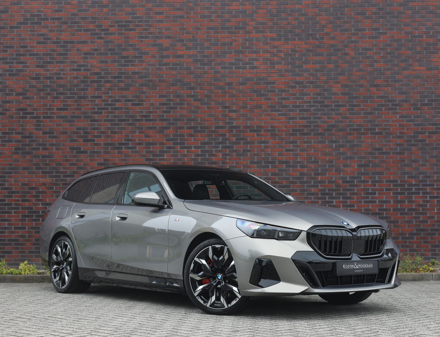 BMW 5 Serie Touring 550e xDrive