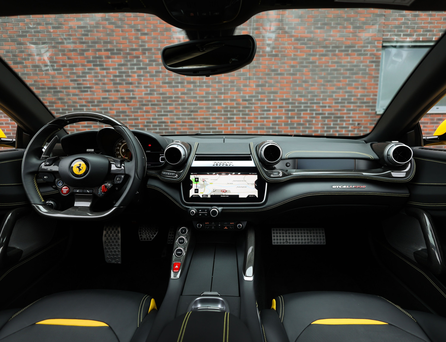 Ferrari GTC4Lusso 6.3 V12