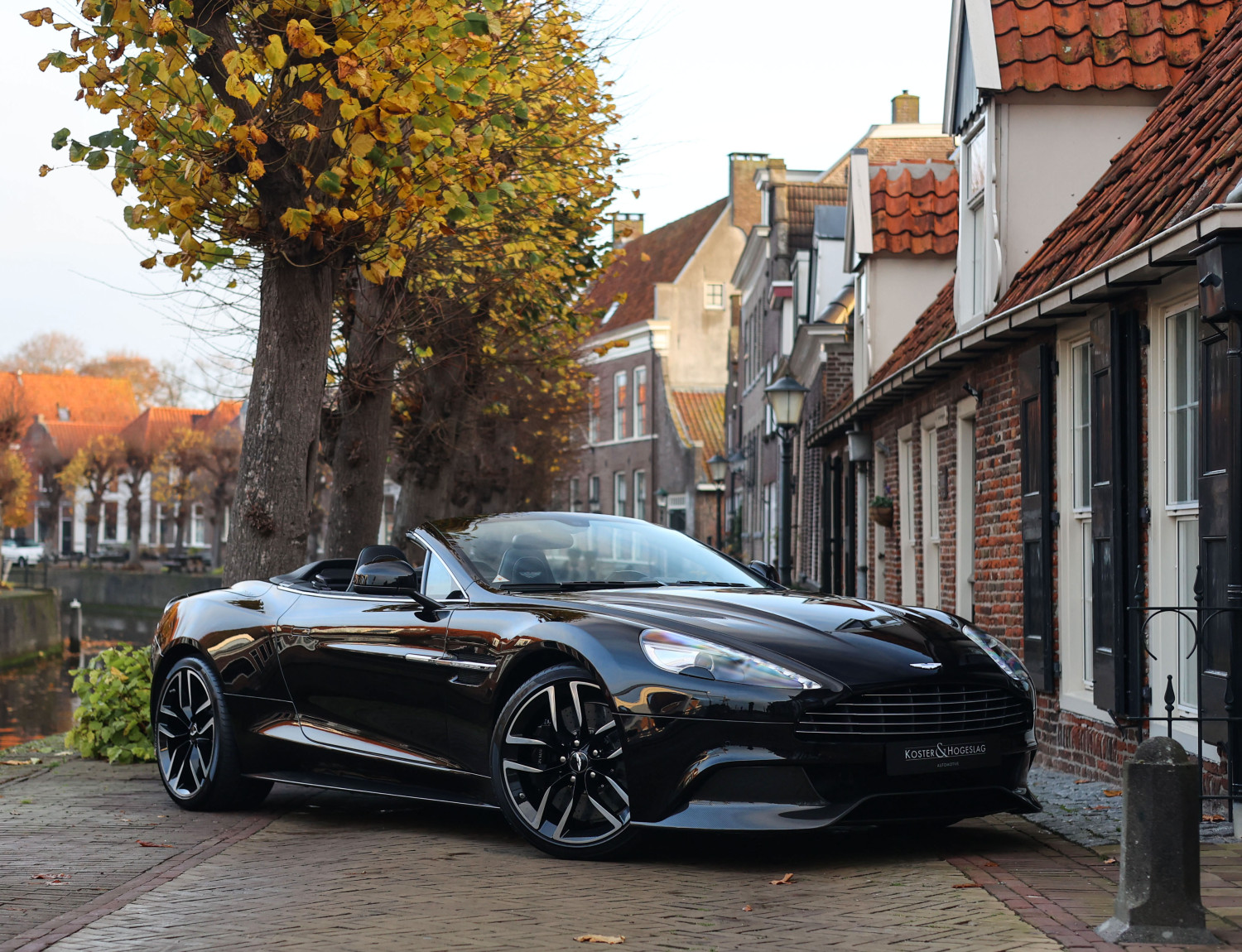 Aston Martin Vanquish Volante 6.0 V12 Touchtronic 2+2