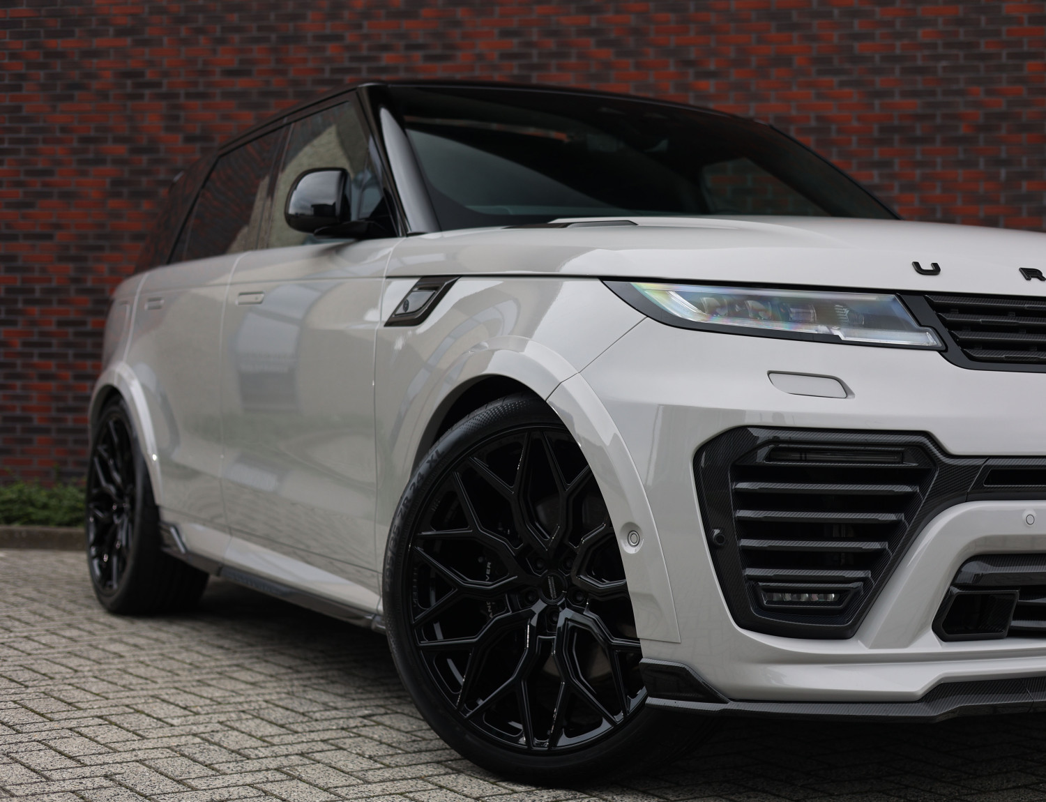 Land Rover Range Rover Sport P550e Autobiography Urban