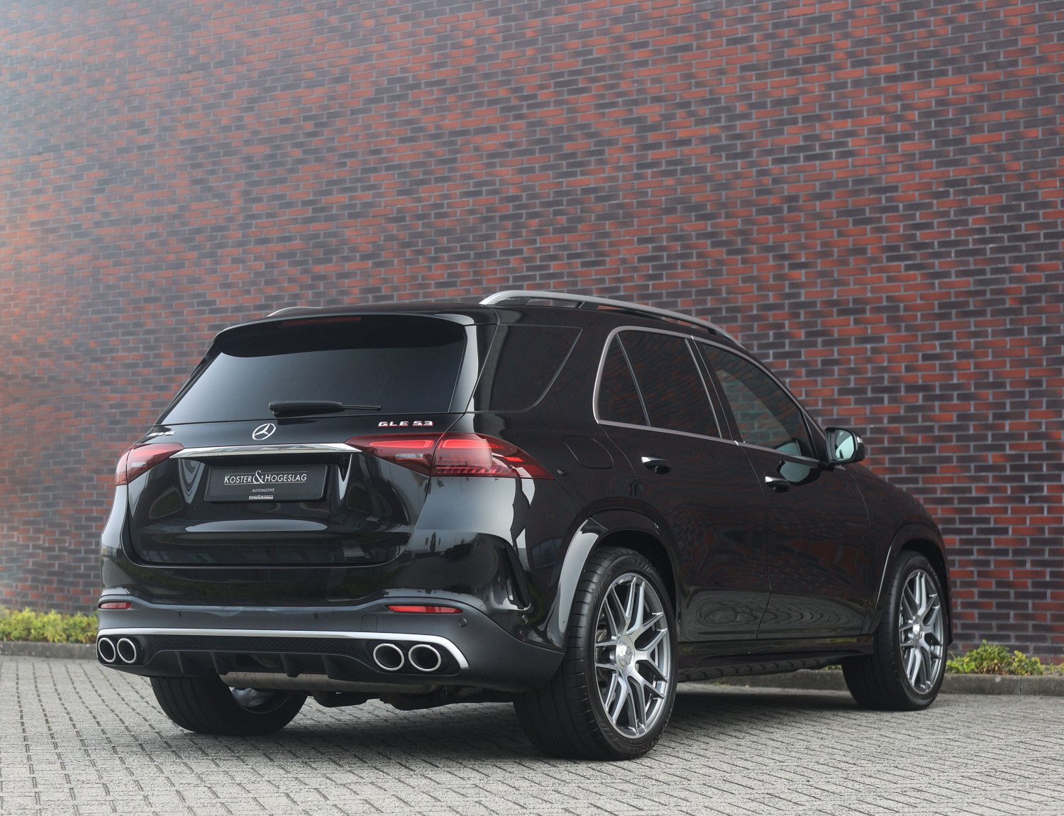Mercedes-Benz GLE 53 AMG Hybrid 4MATIC+ Mercedes-Benz GLE 53 AMG Hybrid 4MATIC+