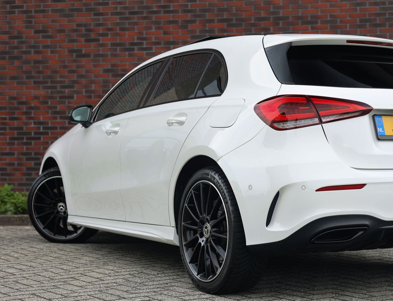 Mercedes-Benz A-Klasse 250 e AMG Line