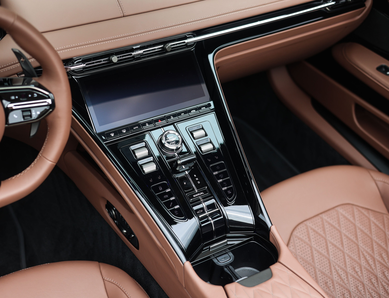 Aston Martin DB12 Volante 4.0 V8