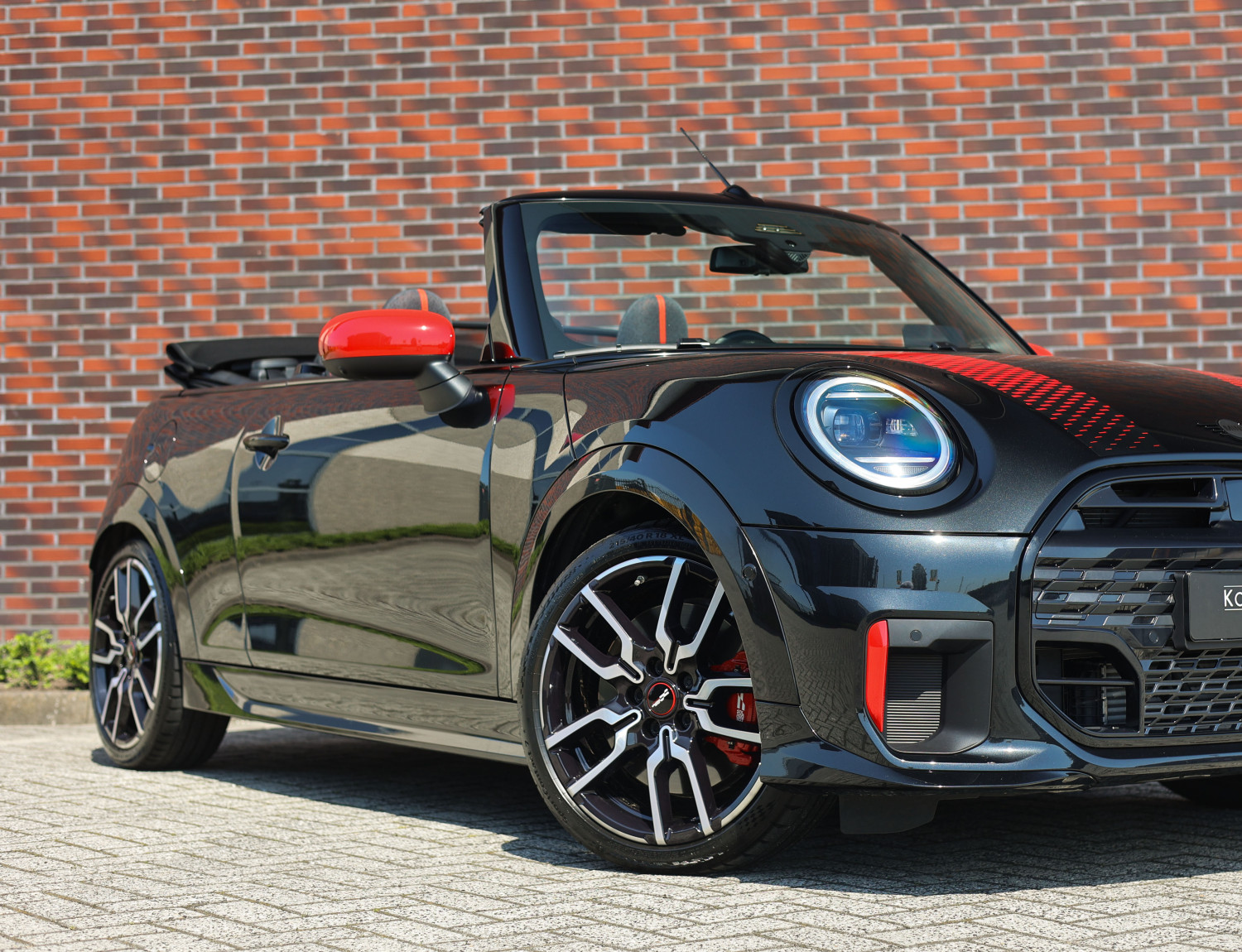 MINI Cabrio JCW