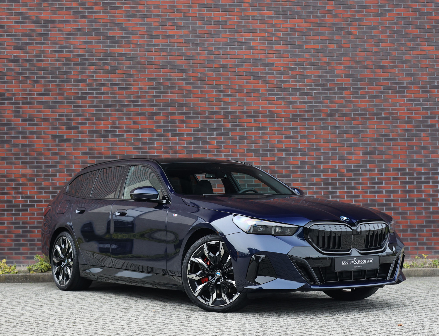 BMW 5 Serie Touring 550e xDrive