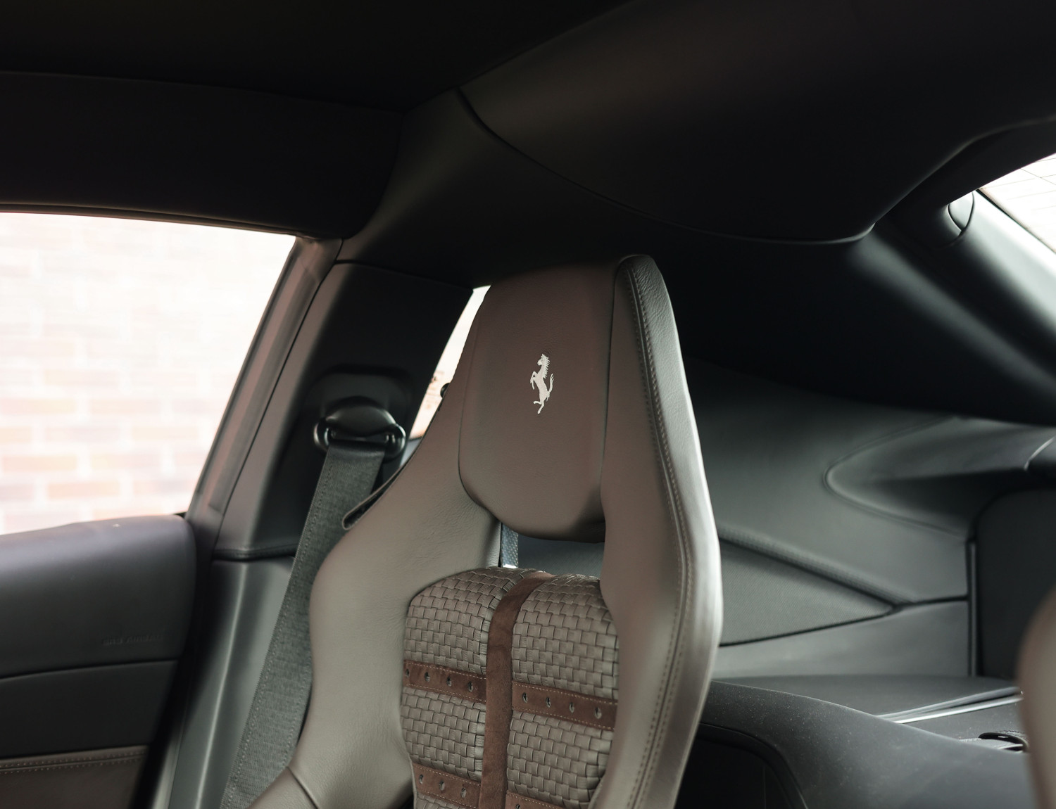Ferrari 812 6.5 V12 Superfast HELE