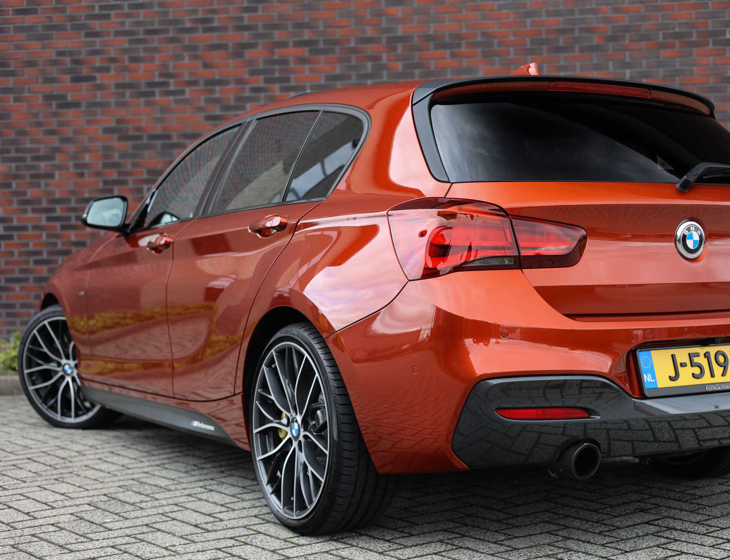 BMW 1-serie M140i Edition Shadow Executive BMW 1-serie M140i Edition Shadow Executive
