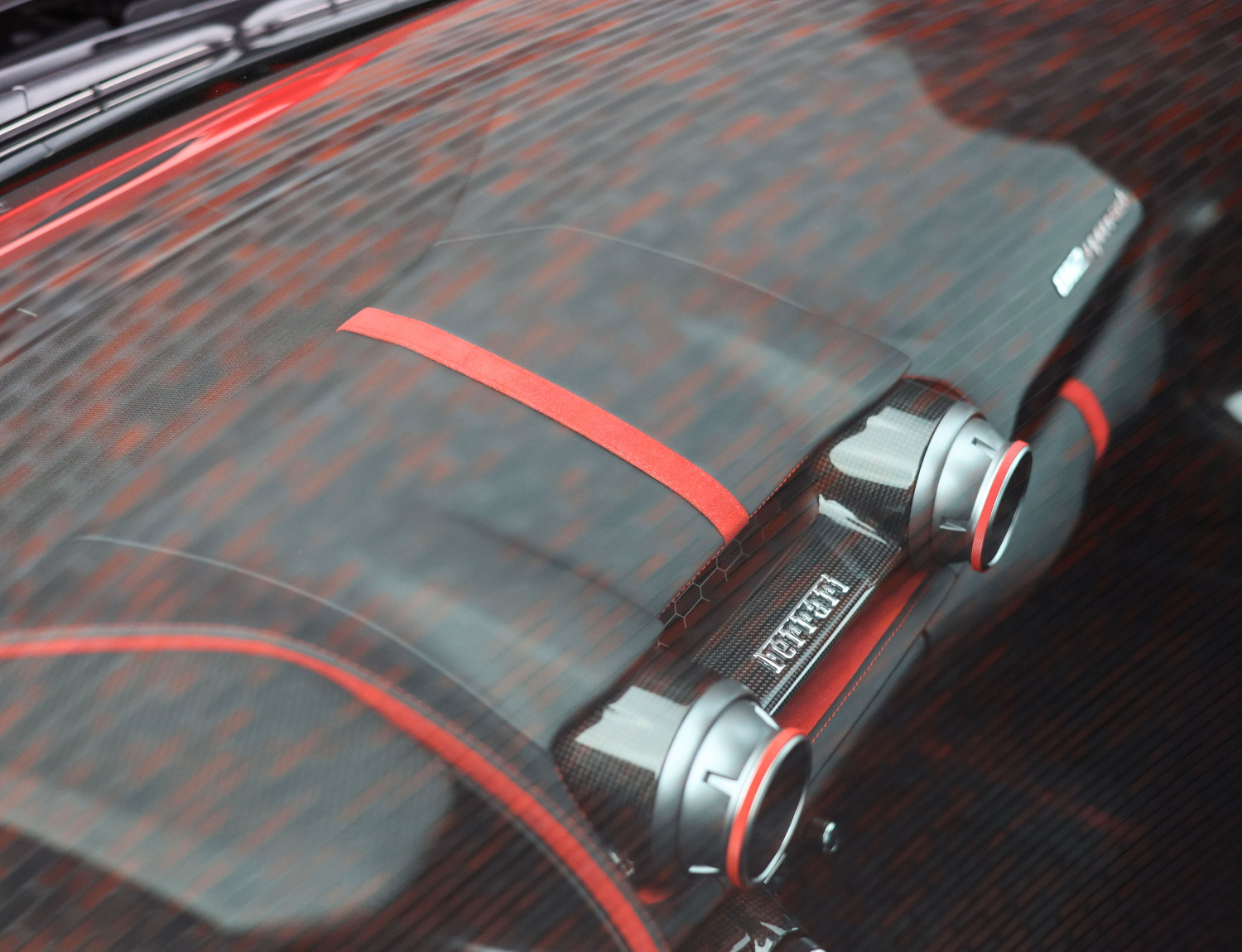 Ferrari 812 Superfast 6.5 V12 HELE