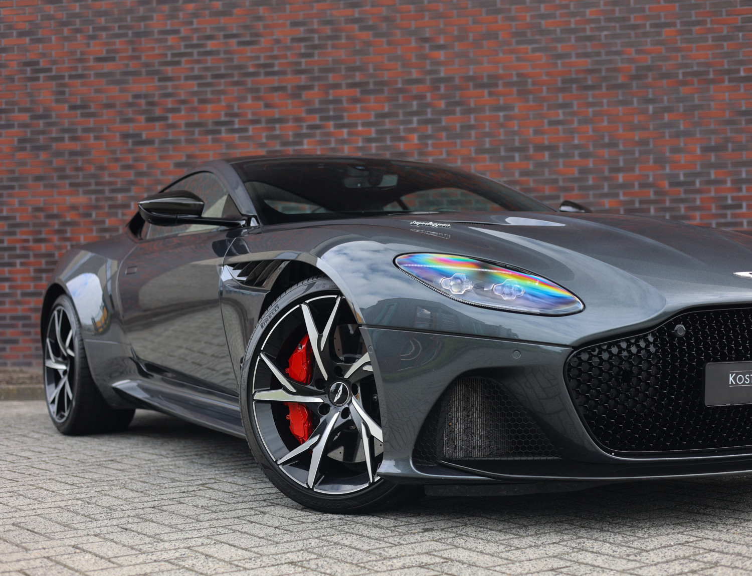 Aston Martin DBS 5.2 V12 Superleggera
