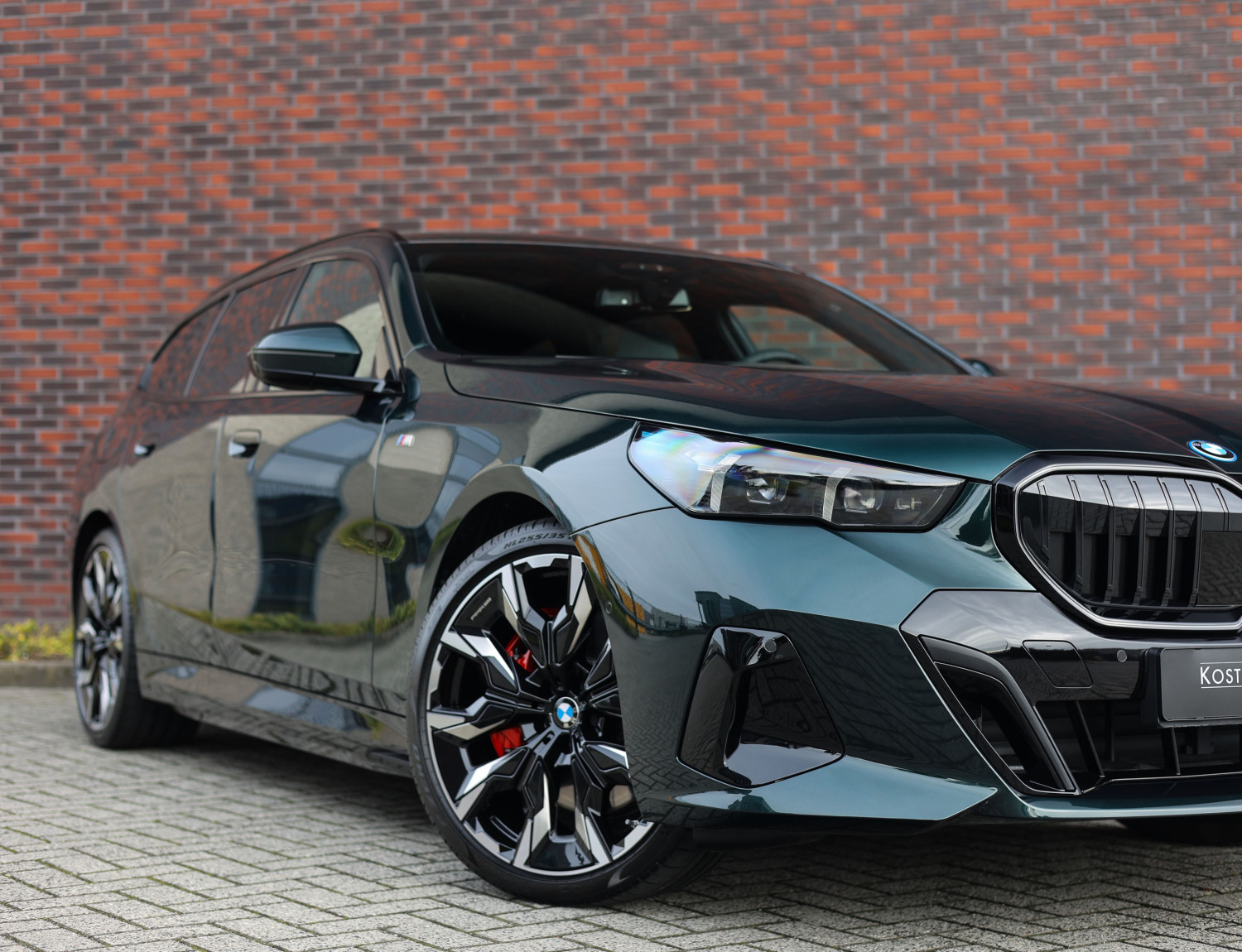 BMW 5 Serie Touring 550e xDrive