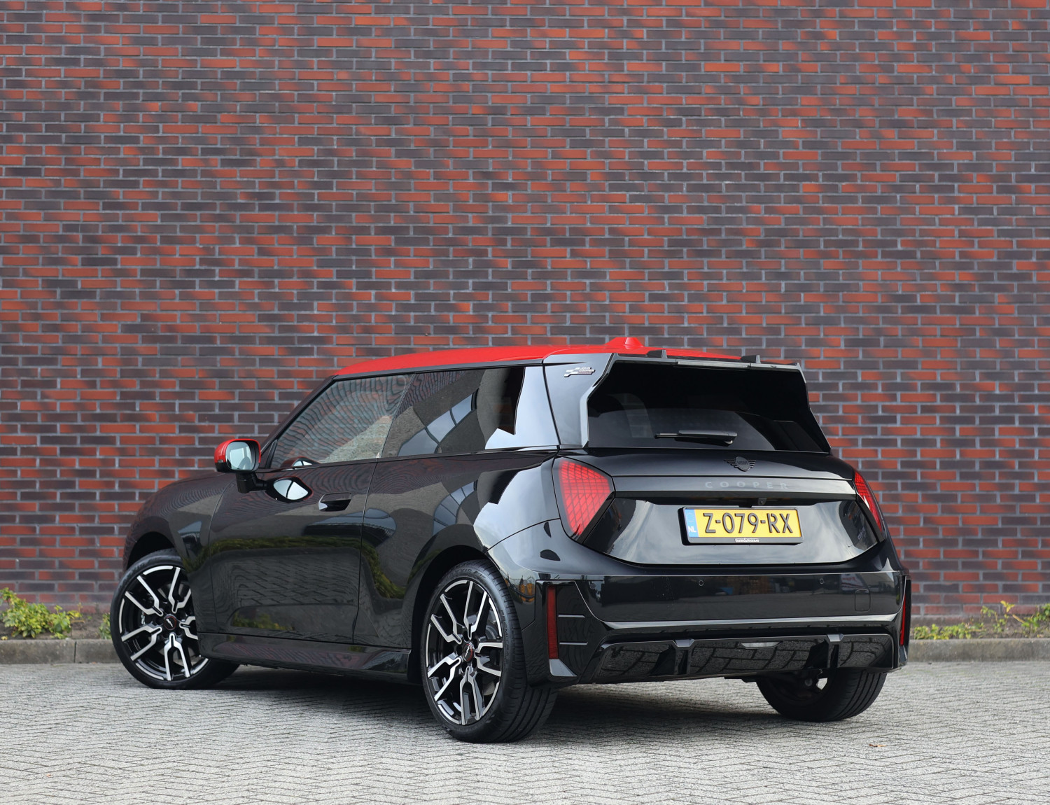 MINI Cooper E Cooper E