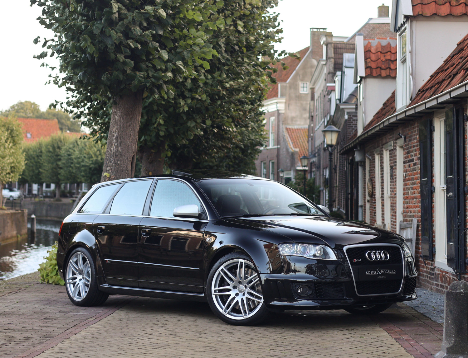 Audi RS4 Avant 4.2 FSI Quattro