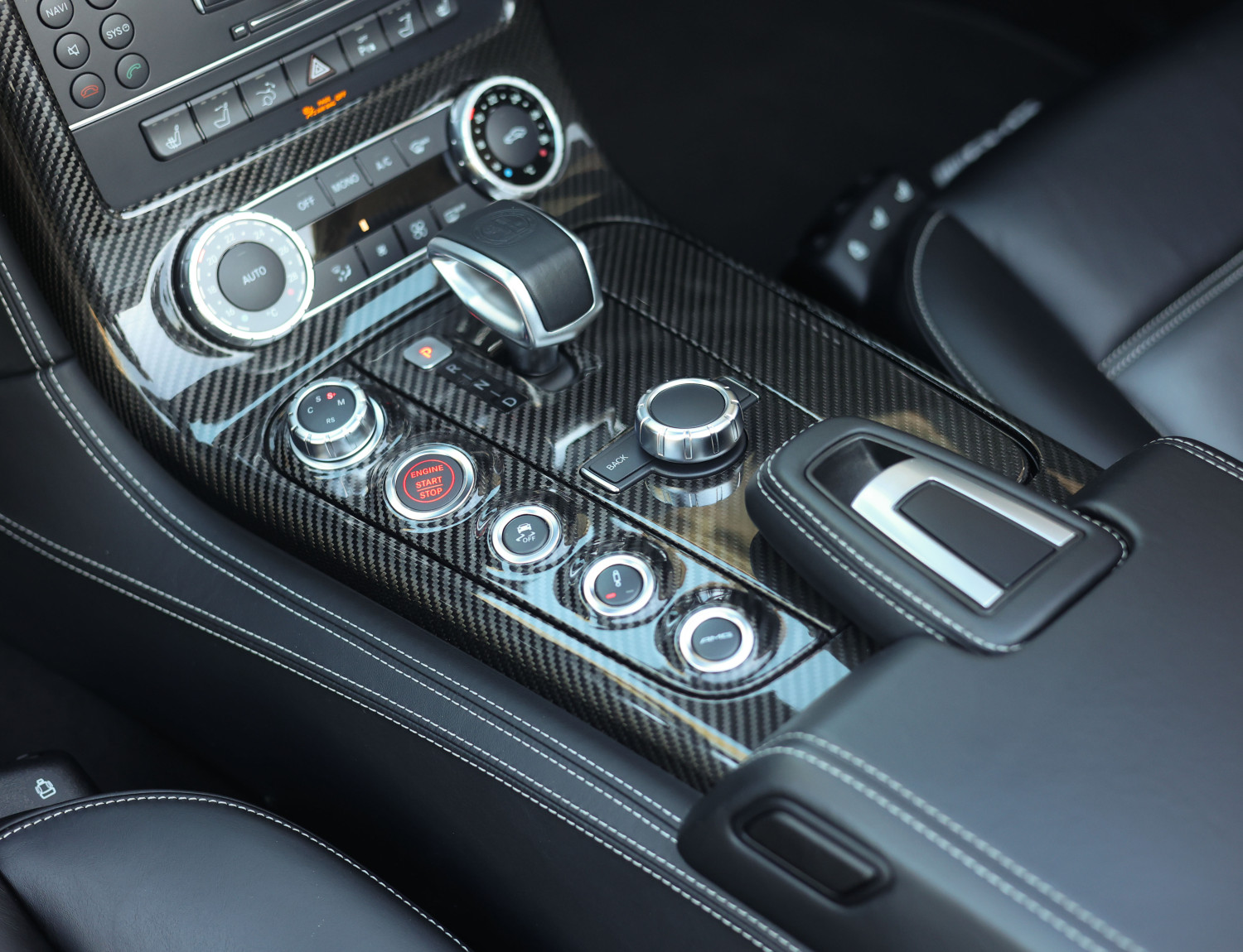 Mercedes-Benz SLS Roadster 6.3 AMG