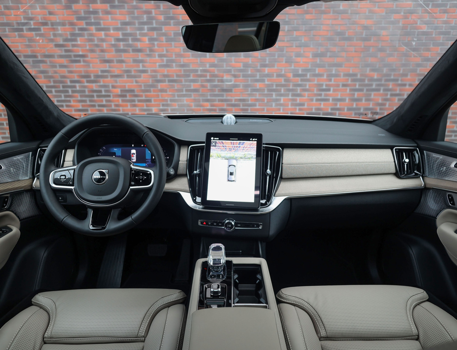 Volvo XC90 T8 AWD Ultra Dark