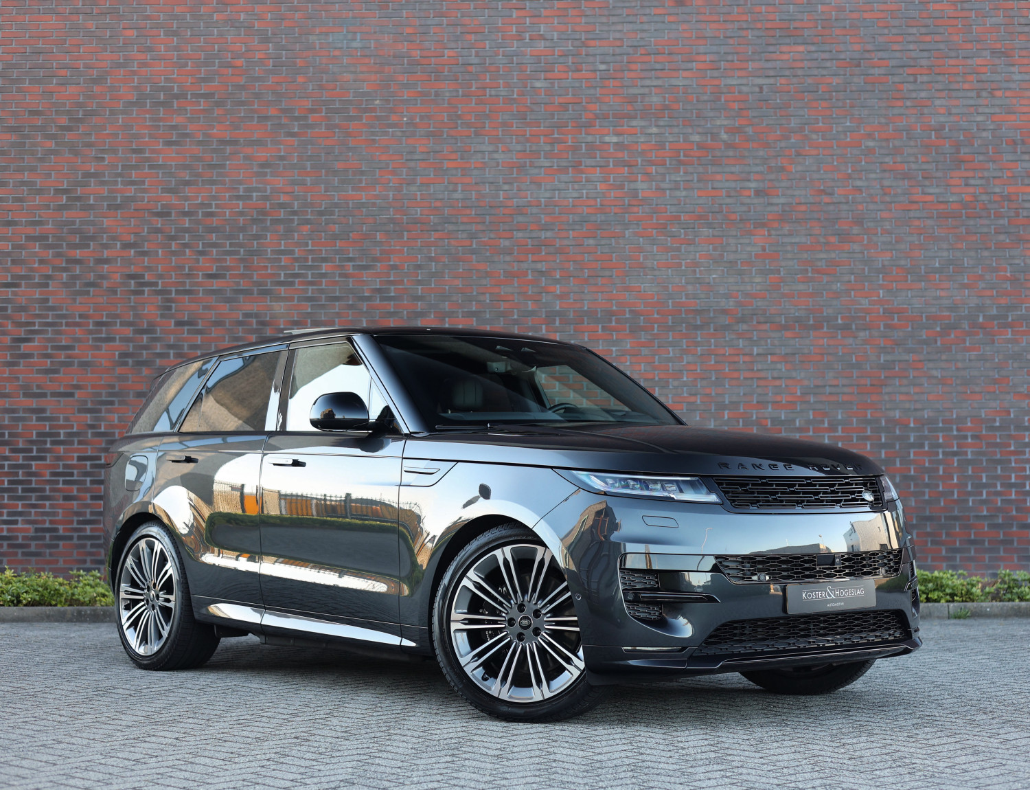 Land Rover Range Rover Sport P460e Dynamic HSE Land Rover Range Rover Sport P460e Dynamic HSE