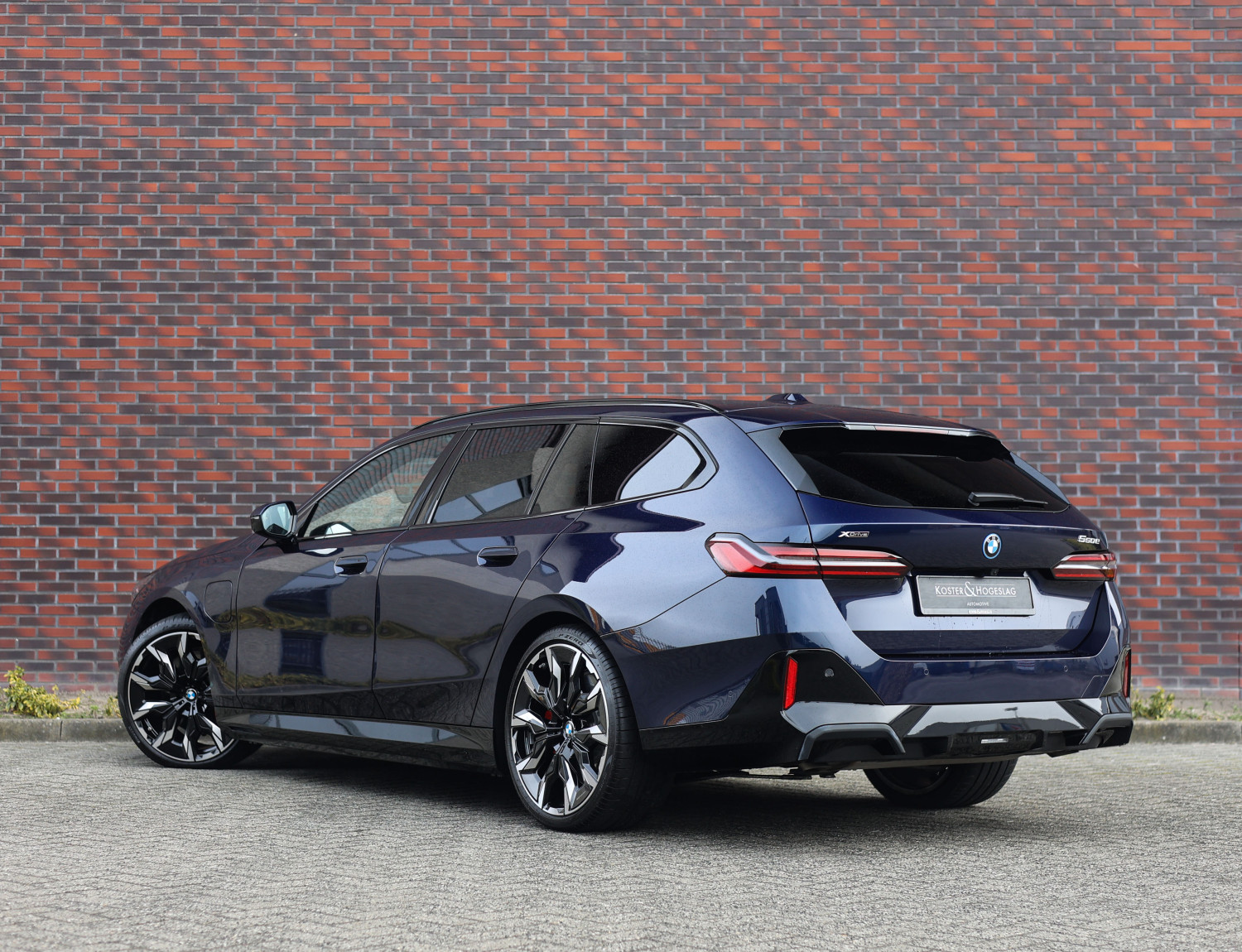 BMW 5 Serie Touring 550e xDrive