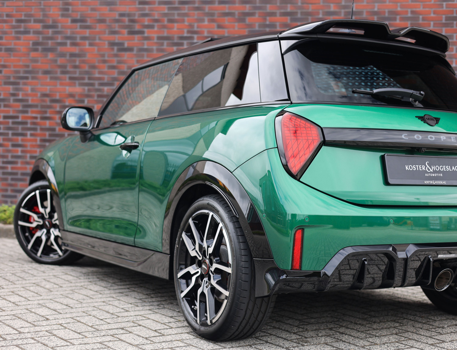 MINI Cooper John Cooper Works