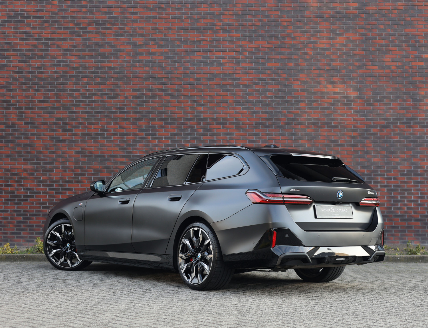 BMW 5 Serie Touring 550e xDrive