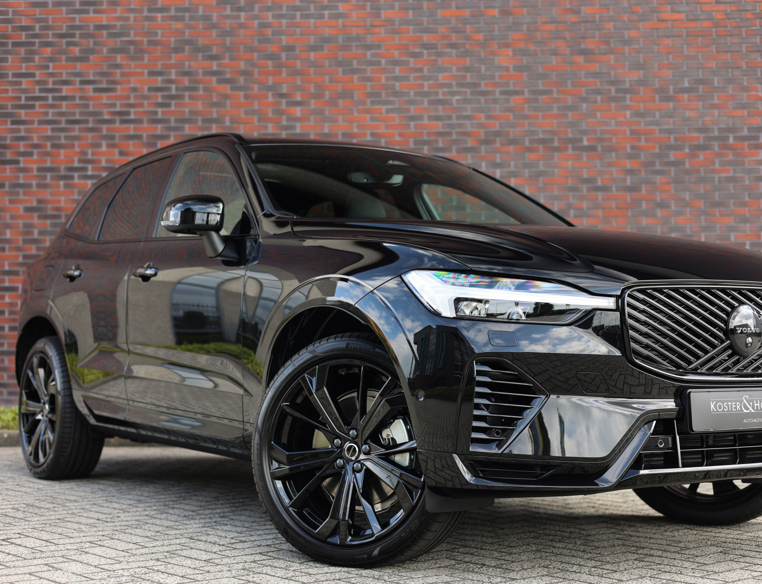 Volvo XC60 T6 AWD Ultra Black Edition