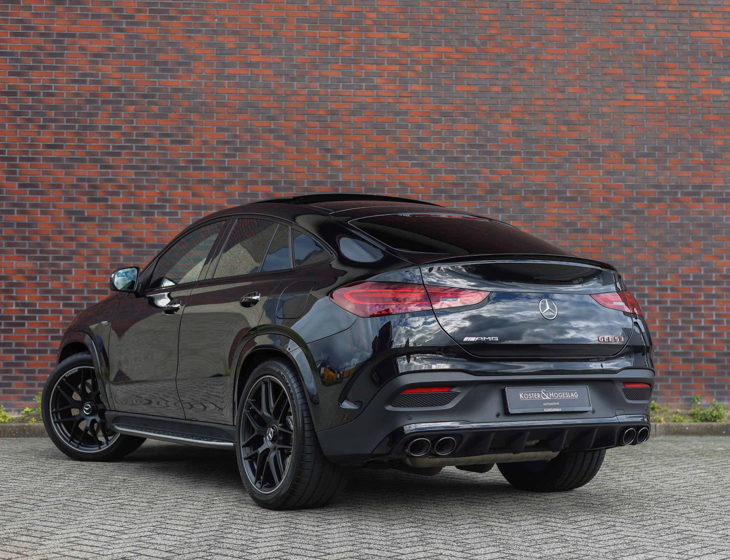 Mercedes-Benz GLE 53 AMG Coupé Hybrid 4MATIC+ Mercedes-Benz GLE 53 AMG Coupé Hybrid 4MATIC+