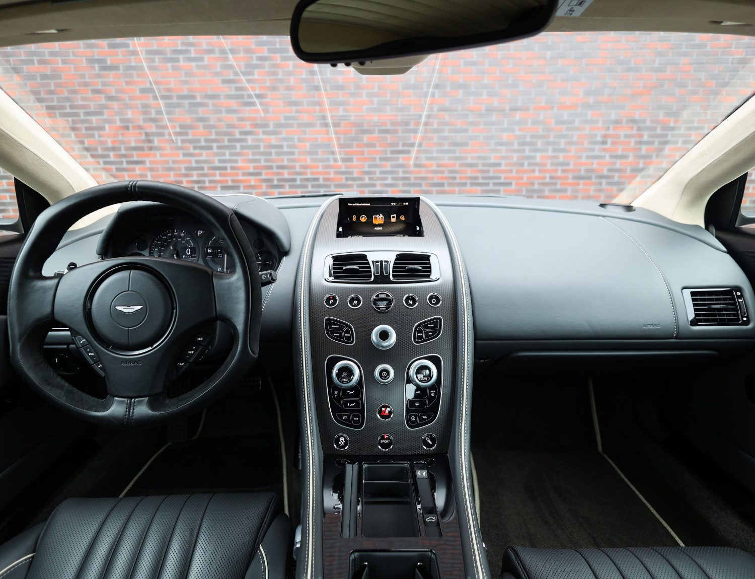 Aston Martin DB9 5.9 V12 GT